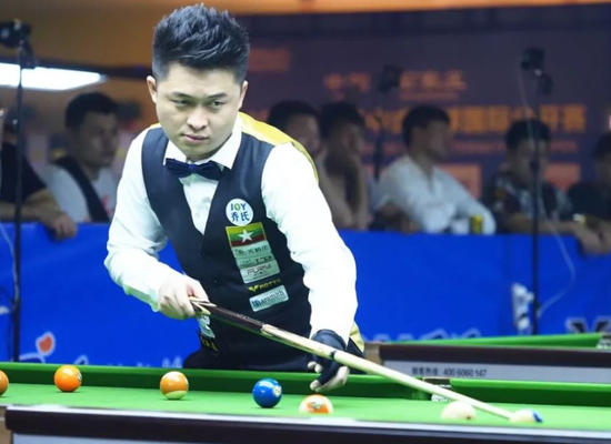 雷霆伤病更新：哈滕右小腿肌肉拉伤，10-14天后复查（雷霆官方伤情：哈滕右小腿肌肉拉伤，10-14天后再评估）