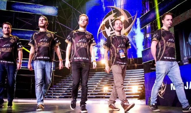 但其中卫在 但其中卫在